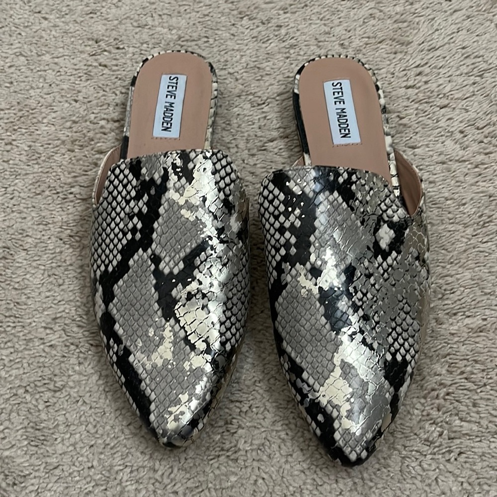 Steve Madden Mattis Mule Snake Print Faux Leather… - image 1